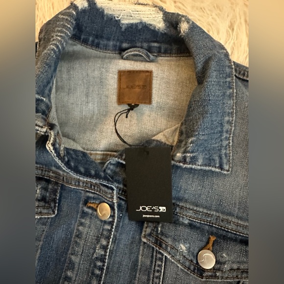 Joe's Jeans Whitney Distressed Cutoff Raw Hem Jean Jacket NWT size Large - Picture 7 of 16